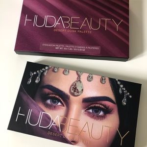 Huda Beauty Desert Dusk Eyeshadow Palette
